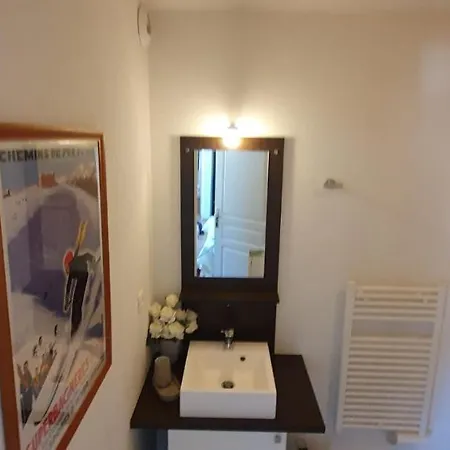 Le Venasque, T2, Centre Luchon, Wifi, Casier A Ski, Ascenseur, 4 Personnes Bagneres-de-Luchon Exterior photo