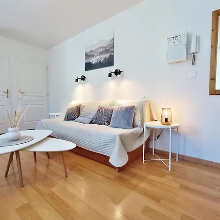 Le Venasque, T2, Centre Luchon, Wifi, Casier A Ski, Ascenseur, 4 Personnes Bagneres-de-Luchon Exterior photo