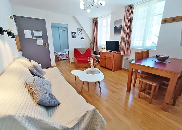 Le Venasque, T2, Centre Luchon, Wifi, Casier A Ski, Ascenseur, 4 Personnes