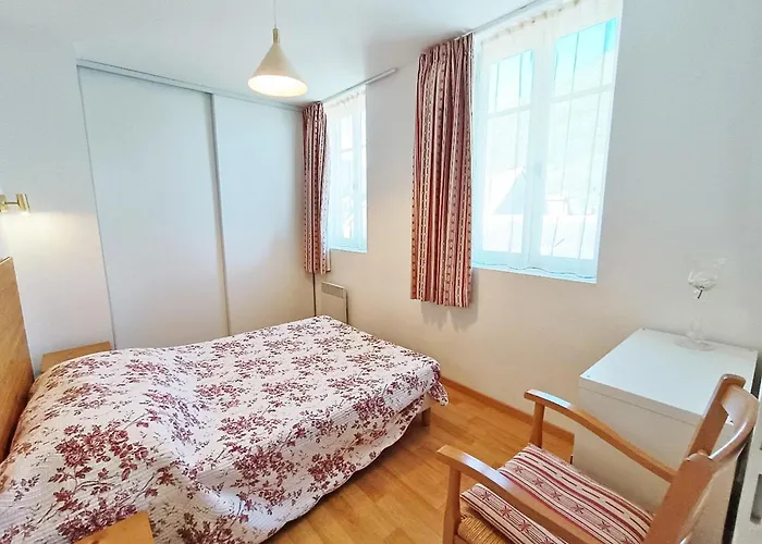 Le Venasque, T2, Centre Luchon, Wifi, Casier A Ski, Ascenseur, 4 Personnes