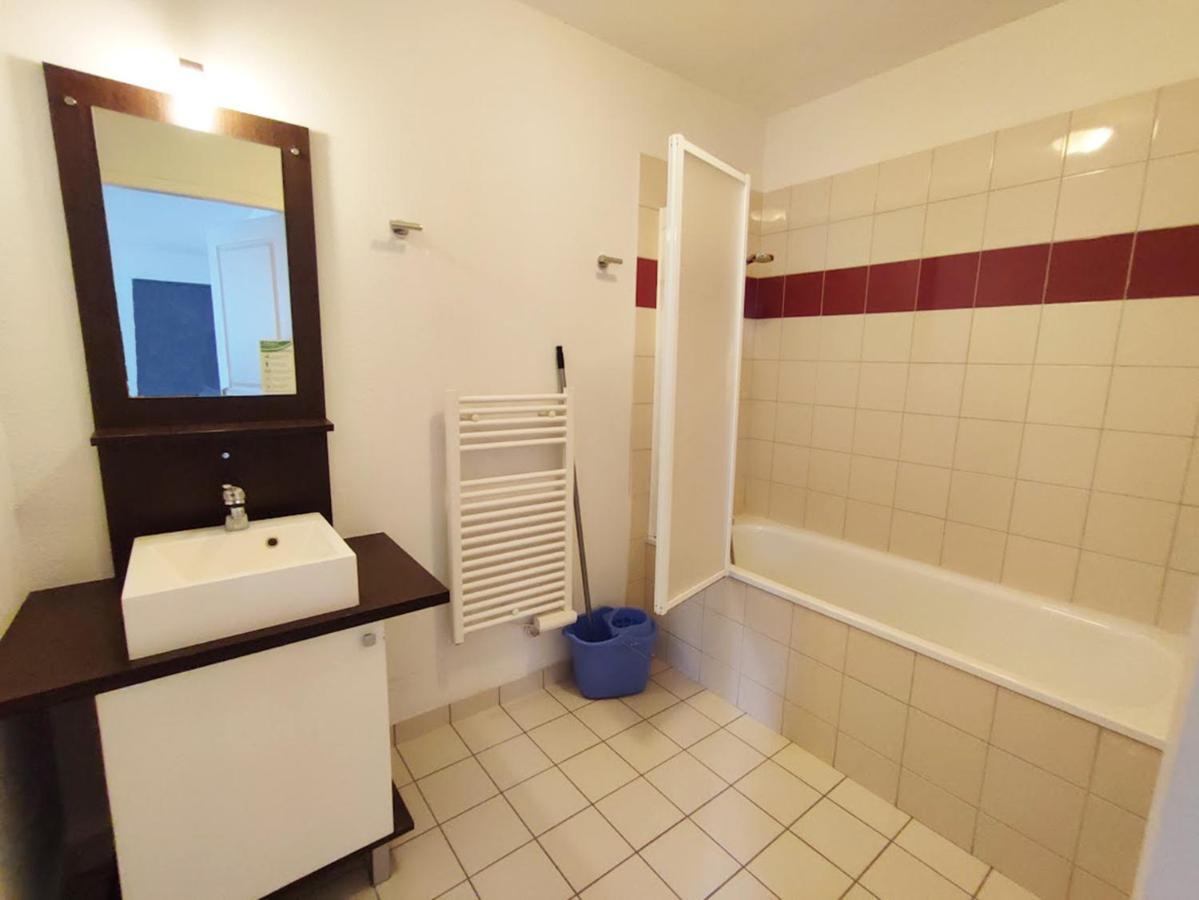 Le Venasque, T2, Centre Luchon, Wifi, Casier A Ski, Ascenseur, 4 Personnes Apartment Bagneres-de-Luchon