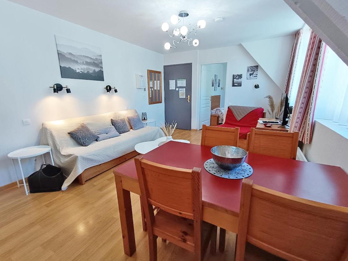 Le Venasque, T2, Centre Luchon, Wifi, Casier A Ski, Ascenseur, 4 Personnes Apartment *
